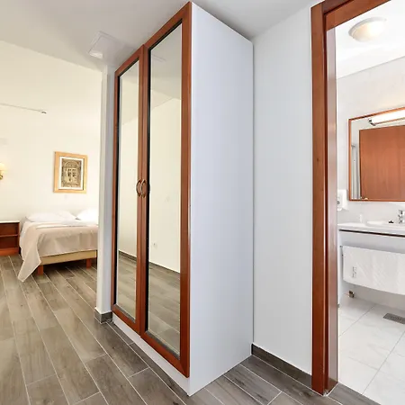 Hotel Zadar Szálloda