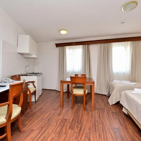 Hotel Zadar Szálloda 4*