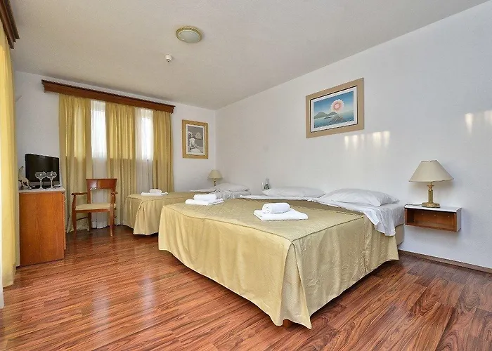 Отель Hotel Zadar