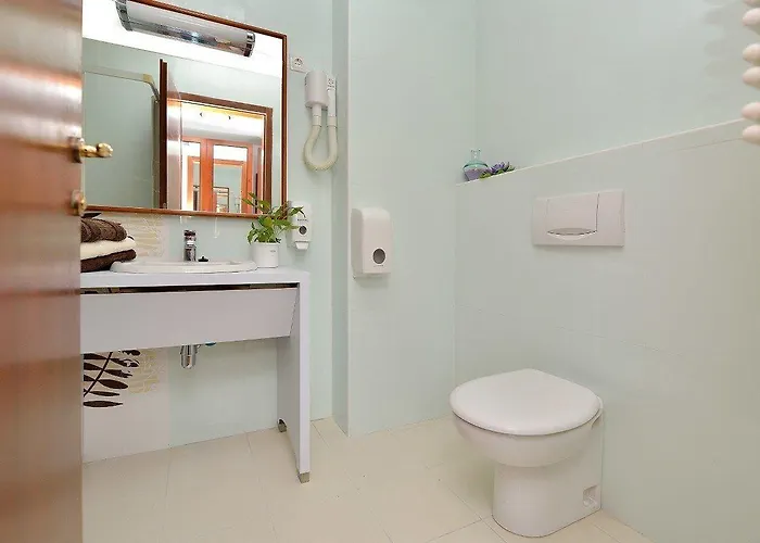 Отель Hotel Zadar Задар