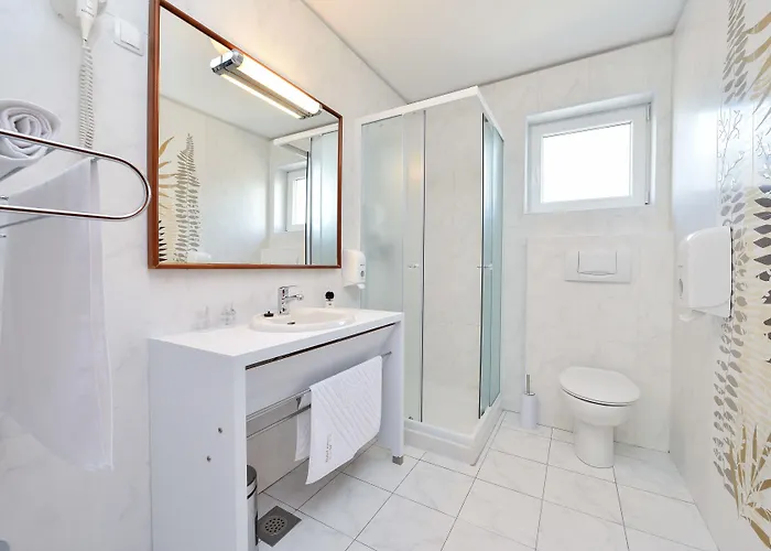 Hotel Zadar Отель 4*