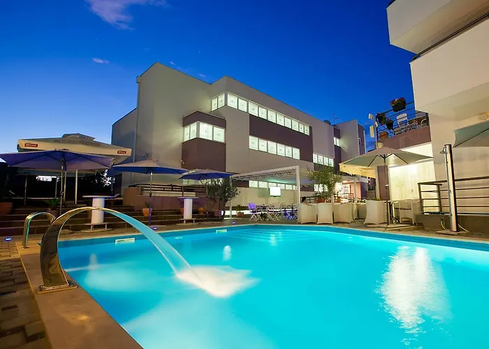 Hotel Zadar Отель