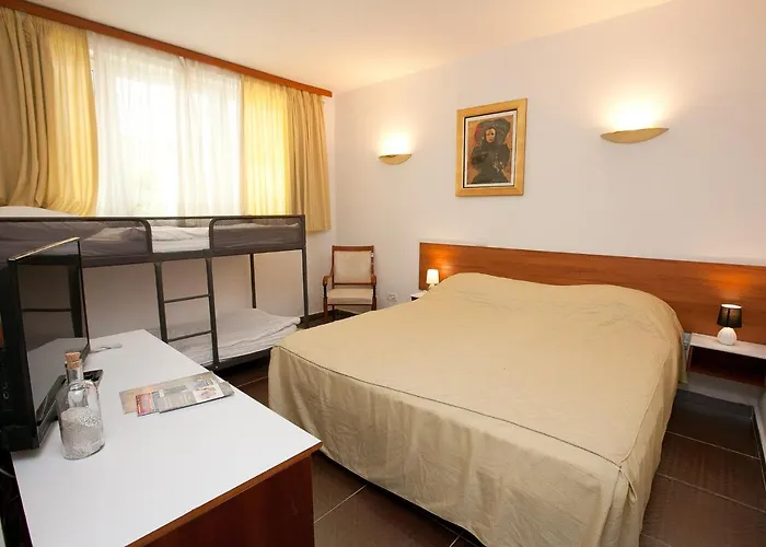 Hotel Zadar Отель