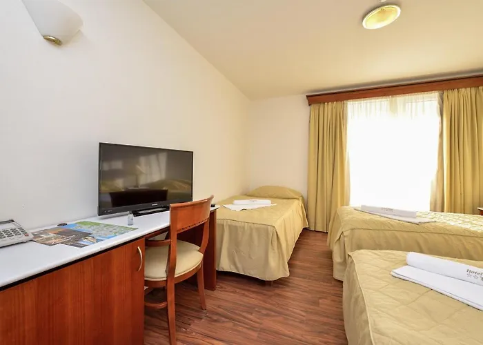 Hotel Zadar Отель Задар